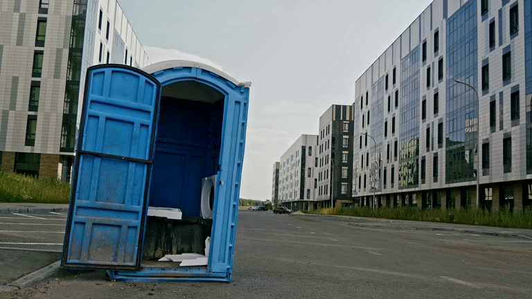 Best Standard Portable Toilet Rental  in Pleasant Ridge, MI